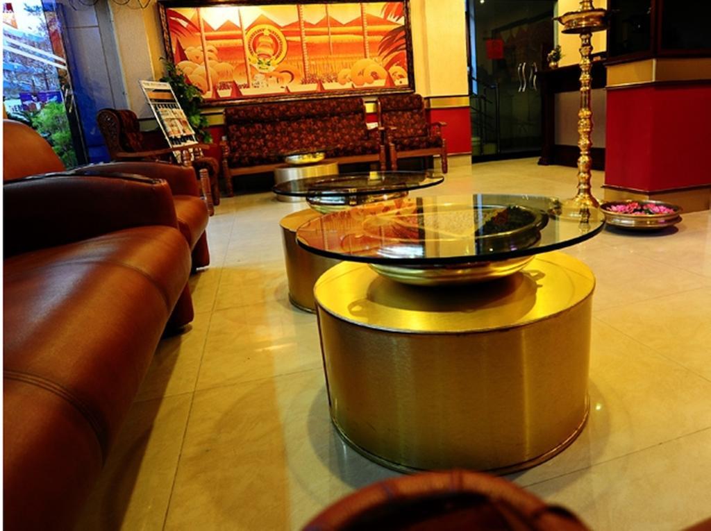 Hotel The Seven Hills Thiruvananthapuram Exterior foto