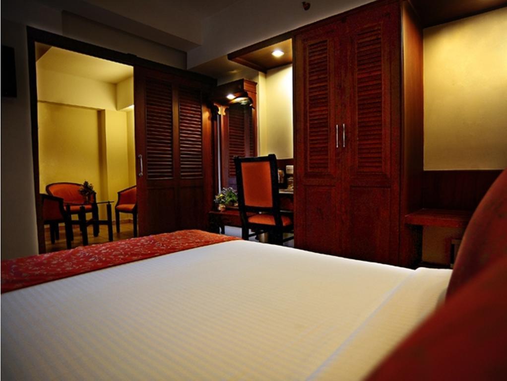 Hotel The Seven Hills Thiruvananthapuram Quarto foto
