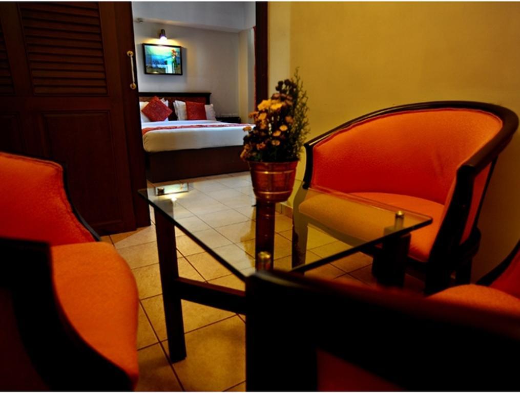 Hotel The Seven Hills Thiruvananthapuram Exterior foto