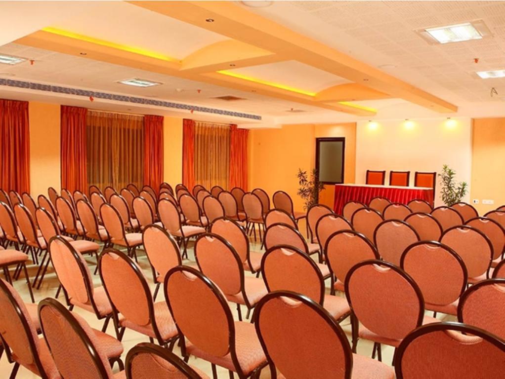 Hotel The Seven Hills Thiruvananthapuram Exterior foto