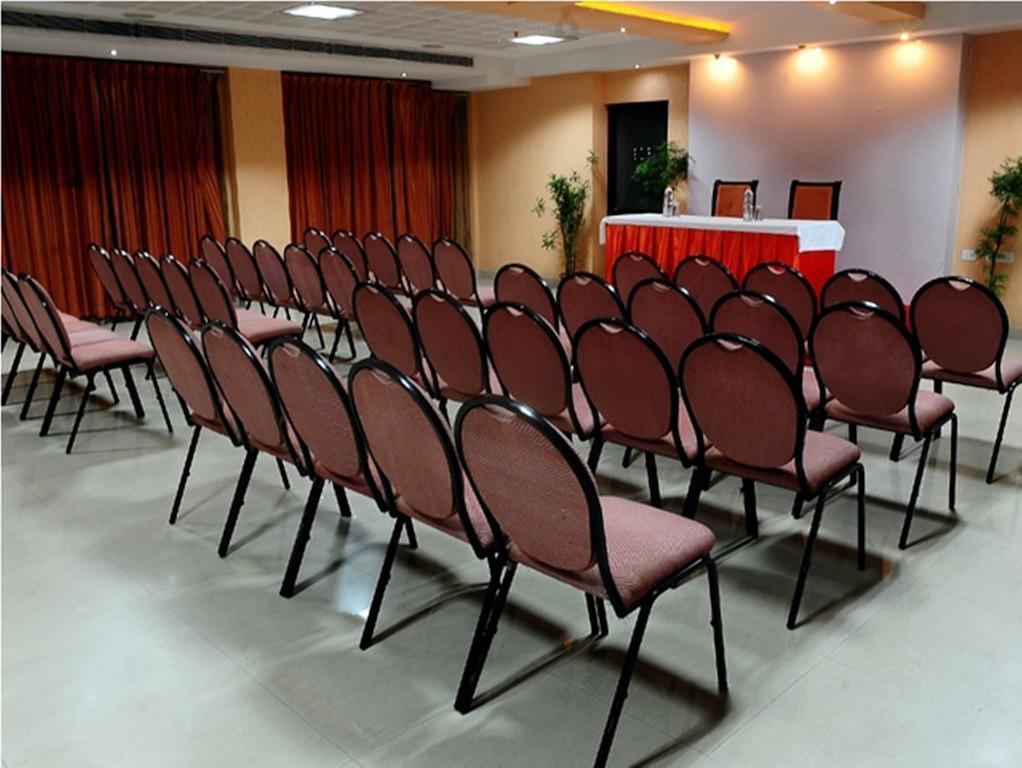 Hotel The Seven Hills Thiruvananthapuram Exterior foto